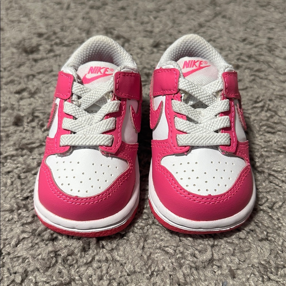 Nike Toddler Dunks (Pink & White)